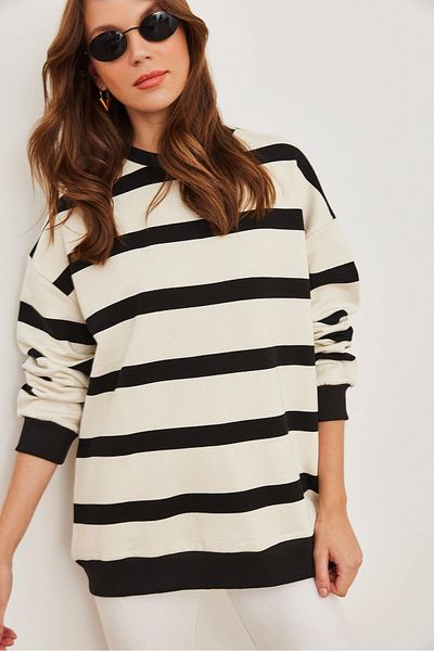Olalook Ecru Black Striped Oversize Sweatshirt - Raster Thick Design Swt- 19000665