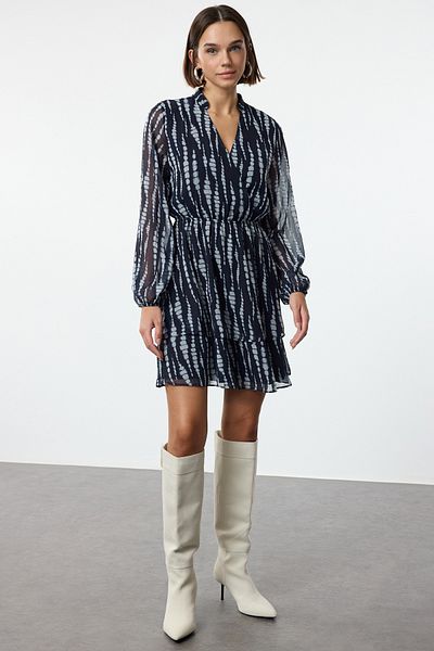 Trendyol Collection Двобортна сукня з темно-синім візерунком на шиї з підкладкою в стилі фігуристів TWOAW25EL00255
