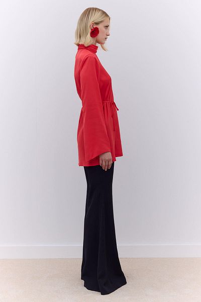 Manuka Rote Satin-Tunika mit weitem Ärmel