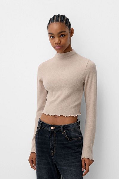 Bershka ديك ياكا كازاك