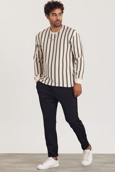 MADZEYMODA Мъжки пуловер с кръгло деколте на кафяви райета - Нов сезон Mz32020