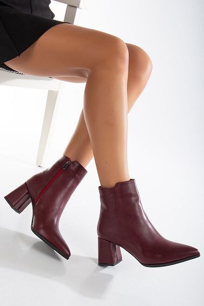 ÜNAL ÖZER Claret Red Pointed Toe Thick Heeled Women's Boots - Un001-0130