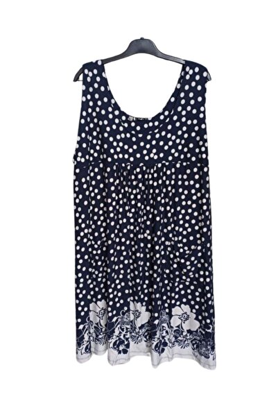Elegant Polka Dot Flower Detailed Plus Size Dress