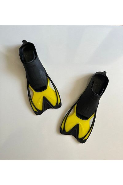 TNT YELLOW Colored Swimmer Sailor Flippers - Number 35-36 TNT Flippers