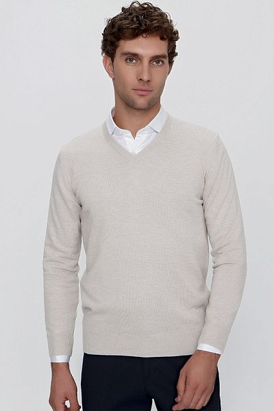 Morven Πλεκτό πουλόβερ Basic Dynamic Fit Relaxed Cut V λαιμόκοψη