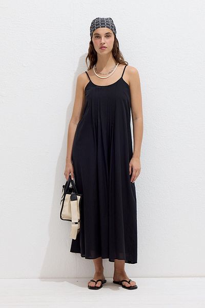 Manuka Geripptes Kleid mit schwarzen Trägern