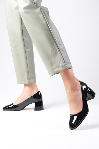 Mio Gusto Nefritová černá lakovaná kůže Mary Jane - Dámské boty s kulatou špičkou na blokovém podpatku