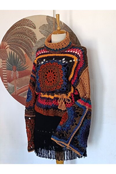 Hippybutik Çok Renkli Mandala Tığ Motifli El İşi Tasarım Balıkçı Yaka Yün Kazak