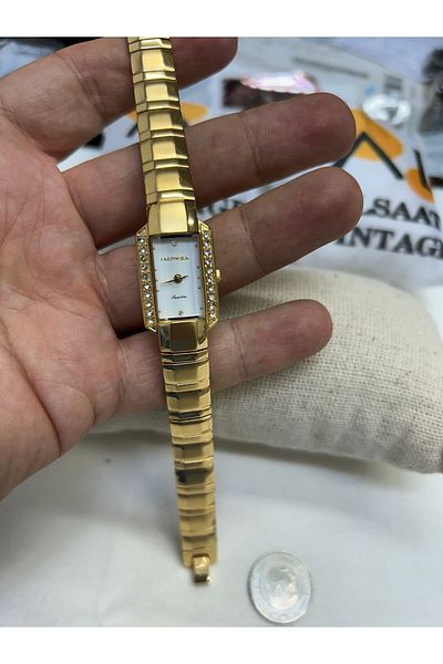 Almera Vintage Women's Watch Alsaat - L02077