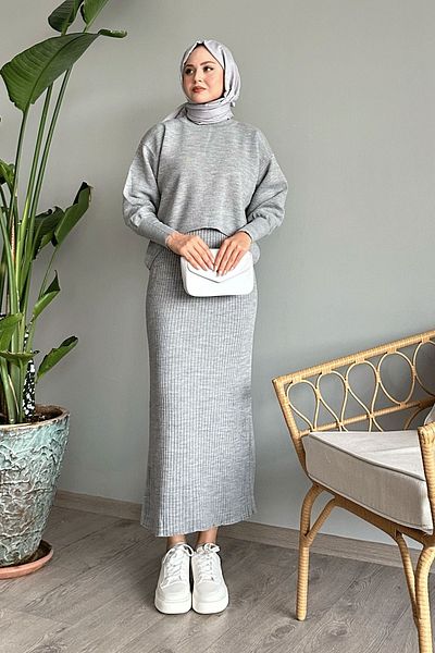 InStyle Сірий трикотажний костюм з повітряним рукавом