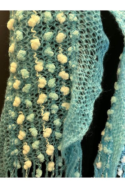 Gönülden Tasarım Eșarfă șal damă tricotată manual cu pompon din catifea - 175x35 cm