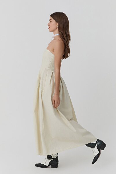 Quzu Довга сукня без бретелей з плісированими деталями Tas