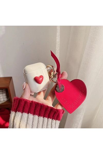 BURDEM حافظة مضادة للصدمات متوافقة مع أجهزة Airpods الجيل الأول والثاني بنمط قلب أحمر ومشبك قلب أحمر