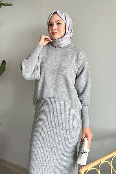 InStyle Сірий трикотажний костюм з повітряним рукавом