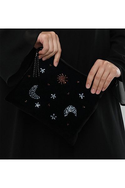 bb handmade collection Портфолио Специален Дизайн Ръчно Бродирана Кадифена Серия Слънчево Блясък Черна Дамска Чанта