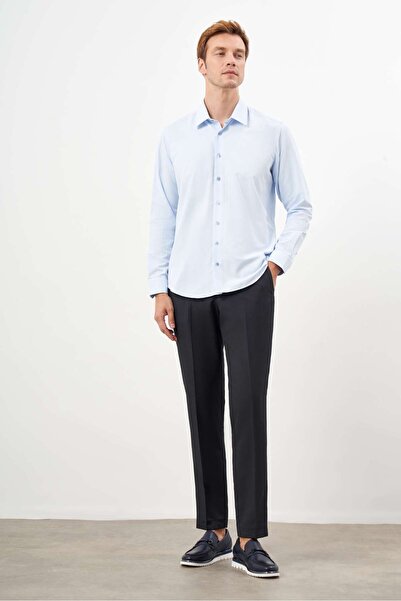 Morven Ανδρικό πουκάμισο A. ΜΠΛΕ Basic με απλό σχέδιο με σκληρό γιακά και κανονική εφαρμογή