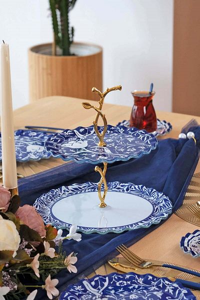Glore Bluebloom Glass - Cookie Holder Feature