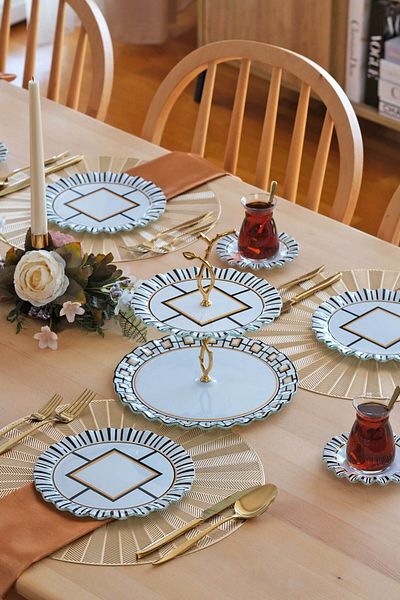 Glore Prestige 6-Person 25 Pieces - Glass Cake and Tea Treat Set