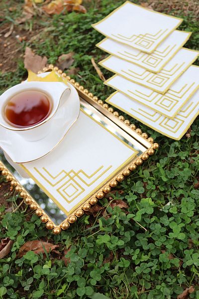 vipceyiz Labyrinth Patterned Square Shaped Presentation Napkin - 6 Pieces