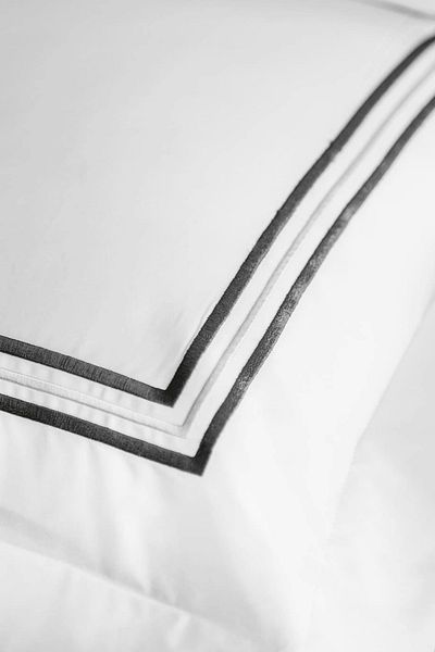 İssimo Home Boulevard 300 TC (120 Wire) Cotton Satin Duvet Cover Set Double