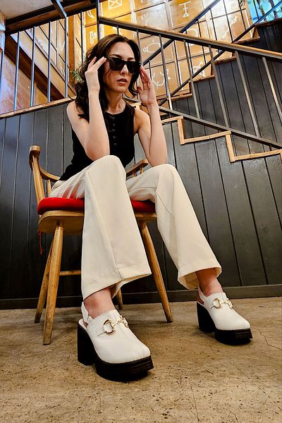 Lal Shoes & Bags Pantofi cu toc închis în față pentru femei Boris din piele naturală - alb