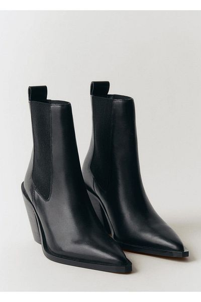 MANGO Woman Spitz zulaufende Lederstiefeletten