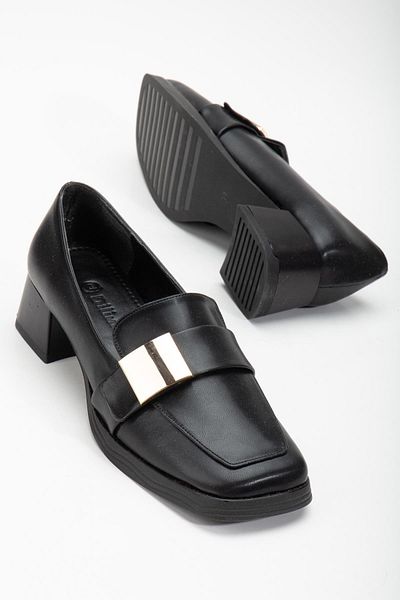 Dilimler Ayakkabı Black Women's Thick Heeled Shoes - Metal Accessories, Blunt Toe