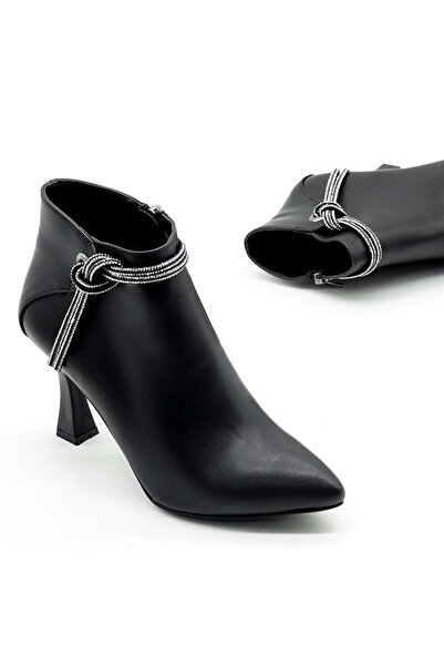 KOCAMANLAR Feles Püskül Taş Detaylı Bootie Klasik Kadın Bot Siyah