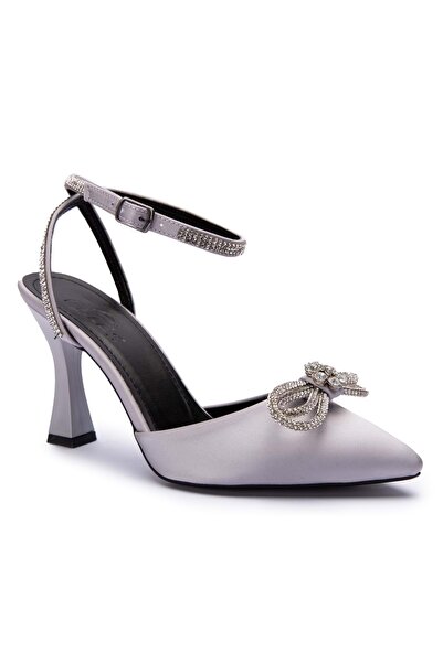 KOCAMANLAR Сережка з відкритою задньою частиною, що кріпиться на зап'ясті, з ...