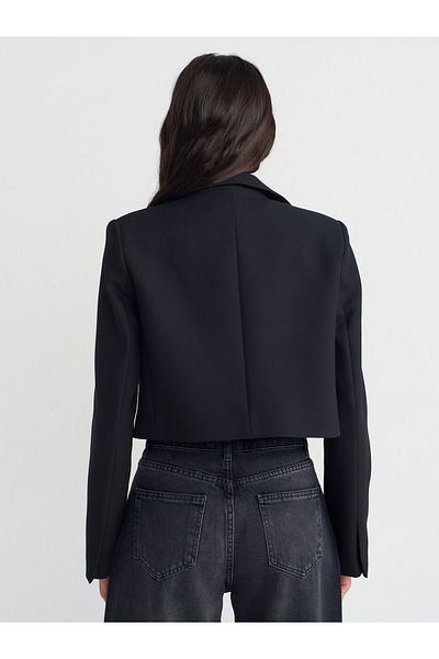 Dilvin 60744 Black Double Breasted Crop Blazer - Buttoned