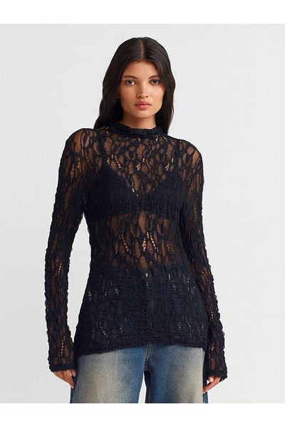 Dilvin 31336 Black Lace Top - Toe Detail