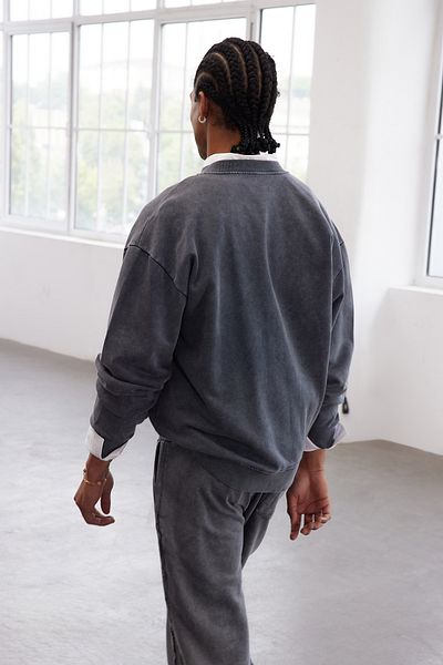 Trendyol Collection Anthracite Limited Edition Oversize/Wide Cut Φούτερ με ξεθωριασμένο εφέ χωρίς ασημί TMNAW25SW00133