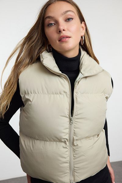 Trendyol Collection Wasserabweisende Pufferweste in Hellkhaki - TWOAW23YE00059