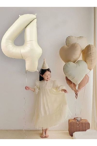 Çemrek Süs Parti Beige 4 Year Old Foil Balloon Set