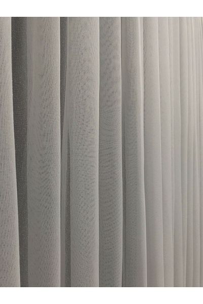 Vinaldi Luxury Tulle Screening 1/3 Close Pleat