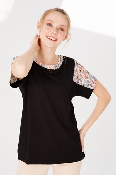 Desen Triko Γυναικεία μπλούζα με λαιμόκοψη με λουλουδάτο εμπριμέ χτενισμένο β...