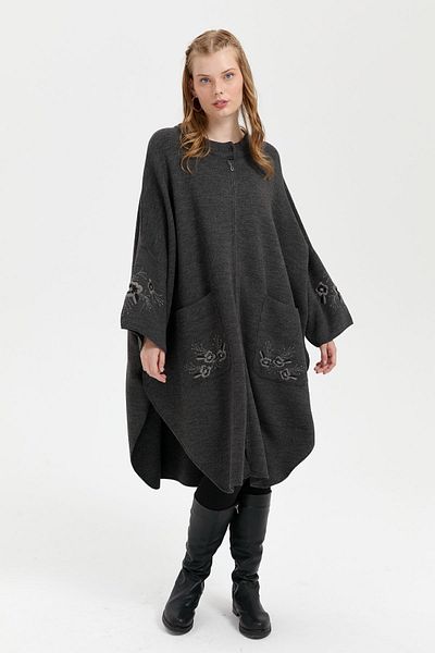 Desen Triko Women's Smoked Poncho - Stand Collar and Embroidered Sleeve