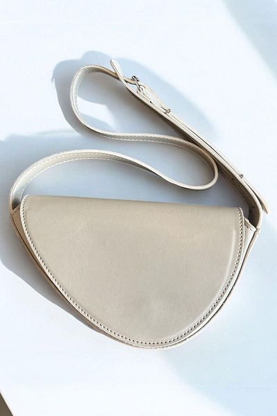 BAHELS Premium Beige Women's Shoulder Bag - Hidden Magnet and Adjustable