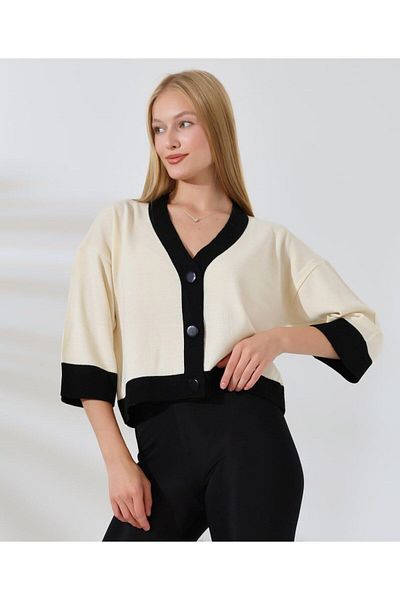 OXEDCO Women's White Buttoned Knitwear Cardigan