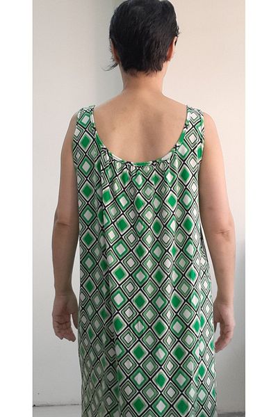 Mertcan Butik Φόρεμα με πράσινο σχέδιο από χτενισμένο βισκόζη με λουράκι με συσπειρωμένο μπροστινό και πίσω μέρος
