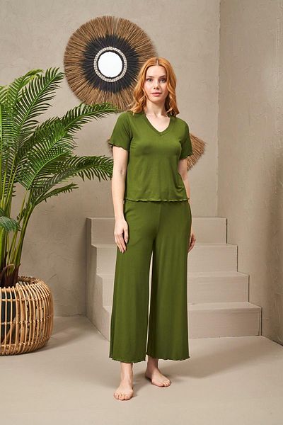 PJS 25109 Women's V-Neck Short Sleeve Loose Leg Pajamas Set