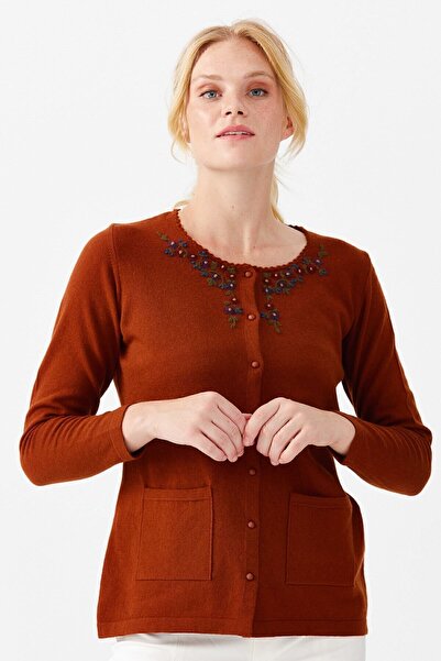 Desen Triko Γυναικεία ζακέτα με κεντημένο κουμπί με λαιμόκοψη A.taba