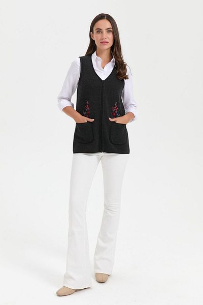 Desen Triko Black Embroidered V-neck Women's Wool Vest - Embroidered Pocket Top