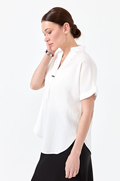 Desen Triko Women's Front Buckle Blouse Ecru