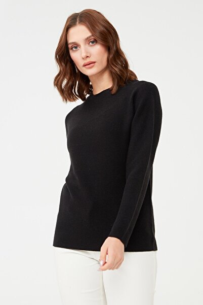 Desen Triko Γυναικείο πλεκτό πουλόβερ χωρίς ραφή με λαιμόκοψη μαύρο