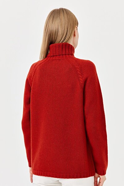 Desen Triko Γυναικείο μάλλινο πουλόβερ με πλήρες ζιβάγκο και λεπτομέρεια ώμου με πλεκτά μαλλιά - K.Tile