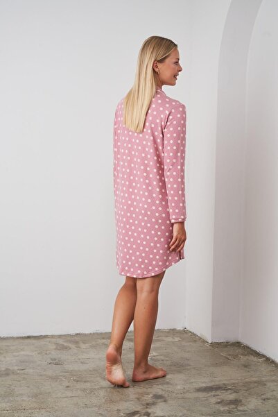 PJS 24502 Cămașă de noapte moale roz cu buline pentru femei