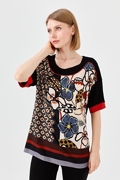 Desen Triko Γυναικείο μπλουζάκι από βαμβακερό φλοράλ μοτίβο Μαύρο