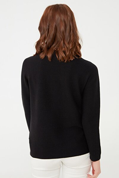 Desen Triko Γυναικείο πλεκτό πουλόβερ χωρίς ραφή με λαιμόκοψη μαύρο