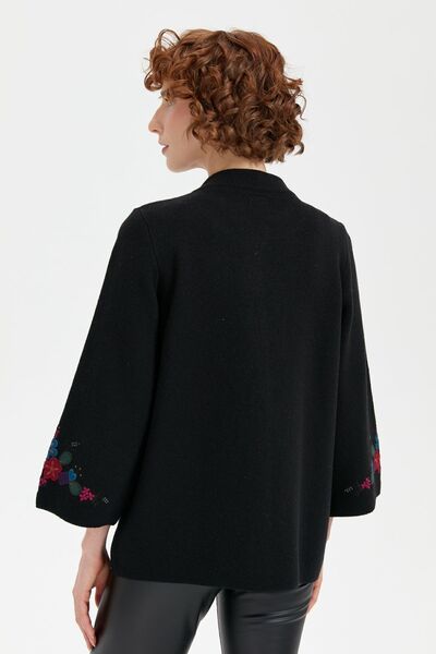 Desen Triko Black Short Woolen Jacket - Stand Collar and Embroidered Sleeve